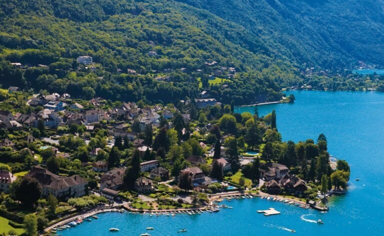 Famous Lakes in France Top Stunning Lakes for Travelers