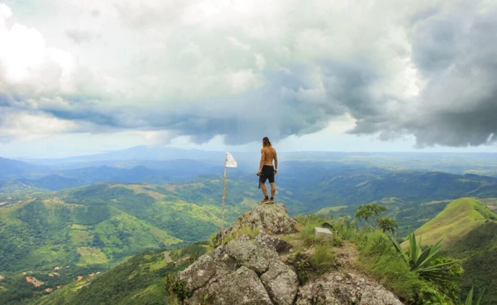 Hike the Piroca Hill