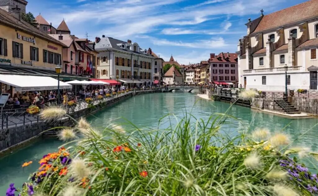 Lake Annecy FOR Lakes in France