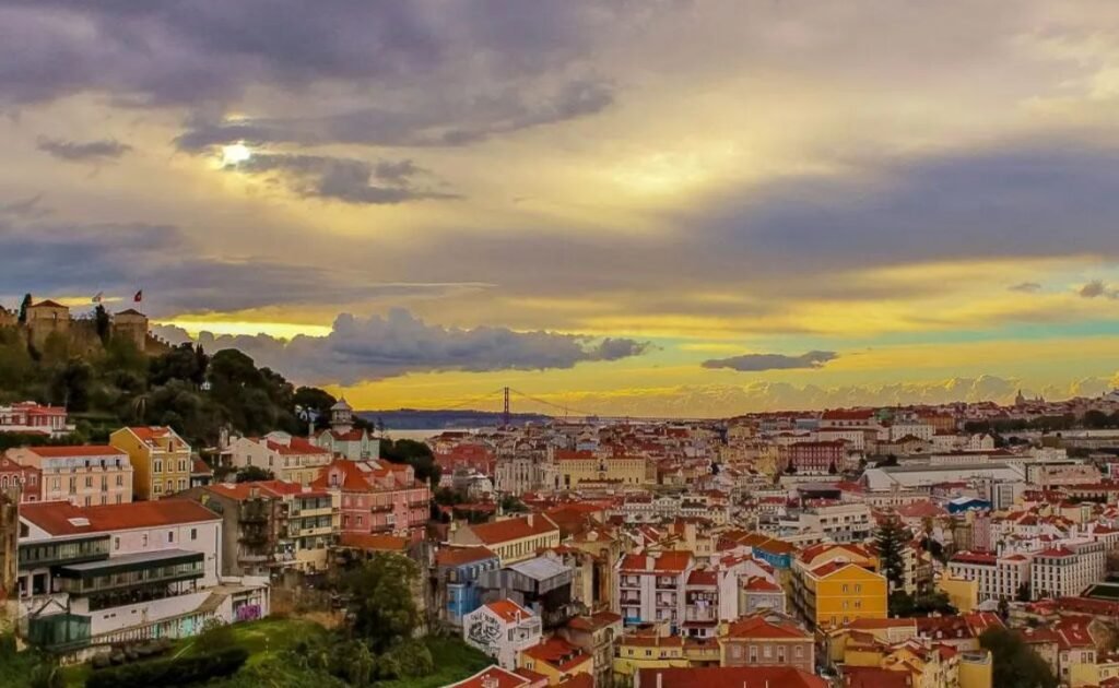 Take in the views from miradouros